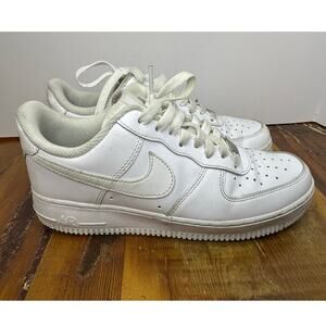 Nike Women's Triple White Air Force 1 Low Top Sneakers Size 9 - Classic Everyday